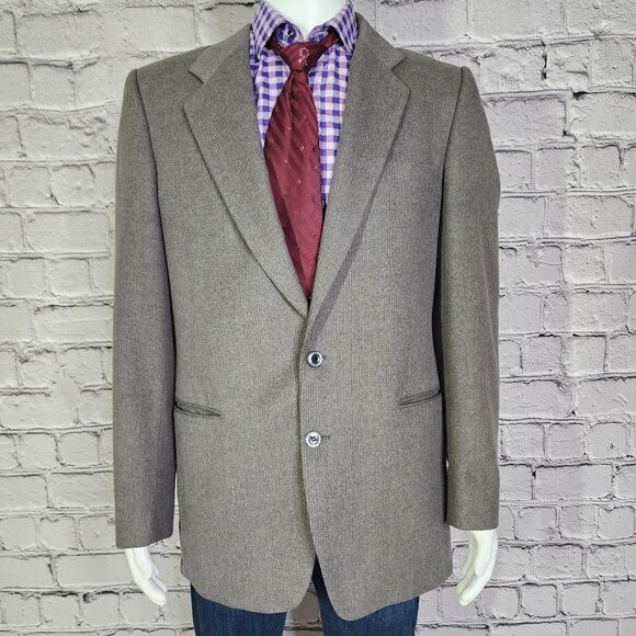 Yves Saint Laurent Grey Wool Sports Coat, Men's 42R - Picture 2 of 10